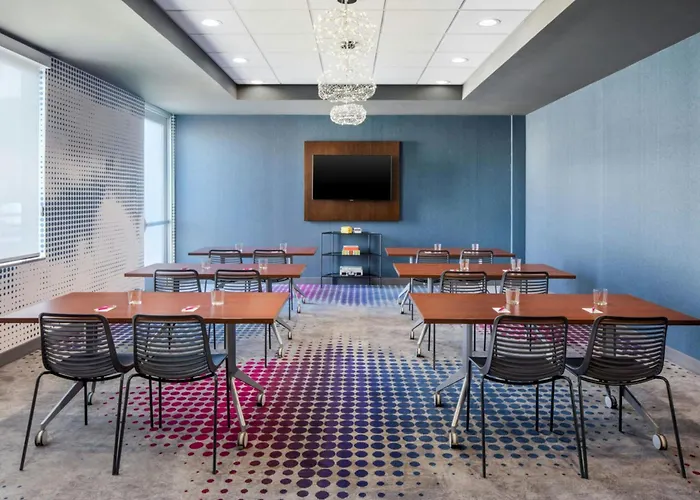 Hotel Aloft By Marriott Phoenix-airport
