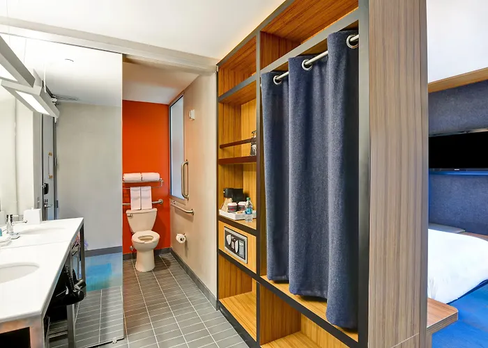Hotel Aloft By Marriott Phoenix-airport