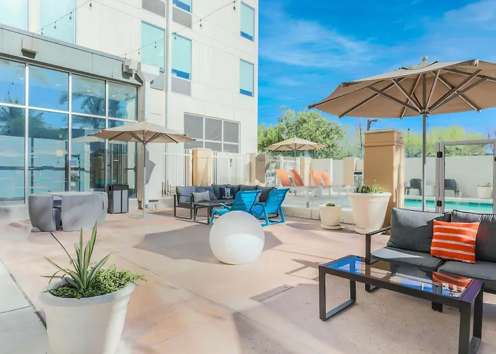 Aloft By Marriott Phoenix-airport Hotel